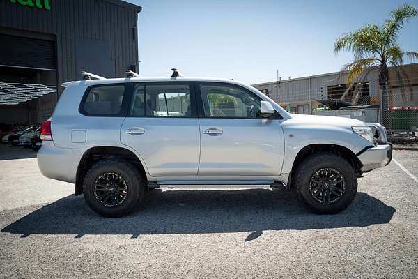 2011 Toyota Landcruiser GXL VDJ200R