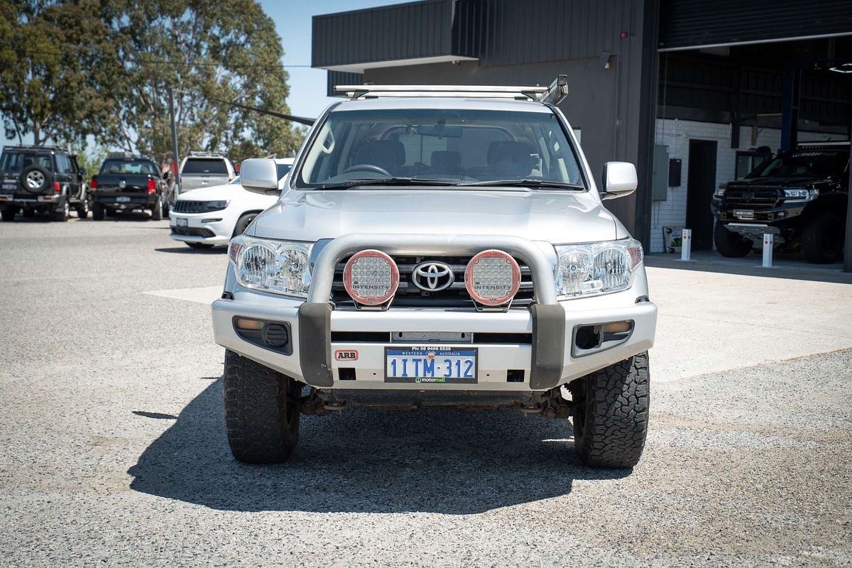 2011 Toyota Landcruiser GXL VDJ200R