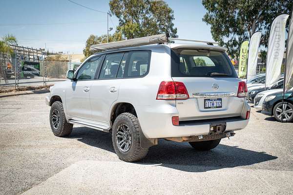 2011 Toyota Landcruiser GXL VDJ200R