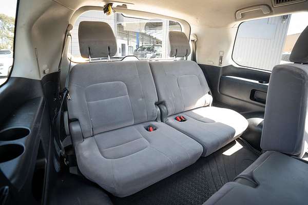 2011 Toyota Landcruiser GXL VDJ200R