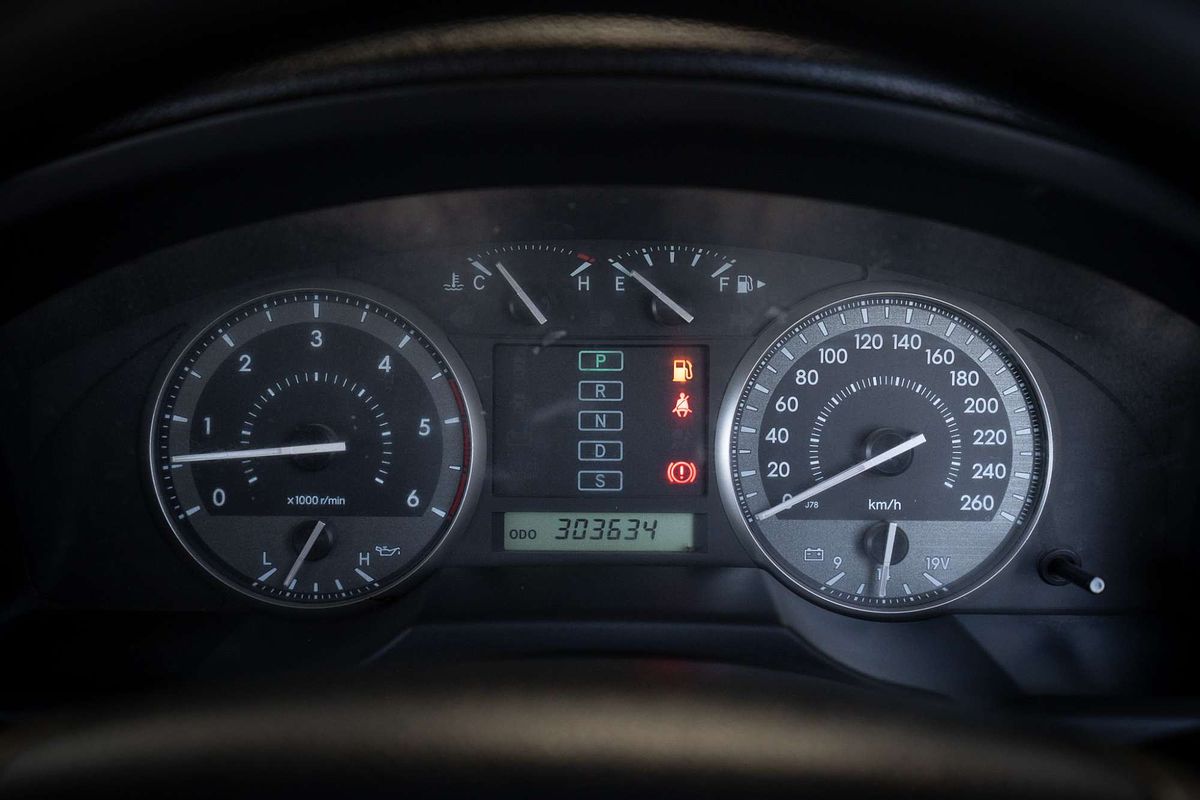 2011 Toyota Landcruiser GXL VDJ200R