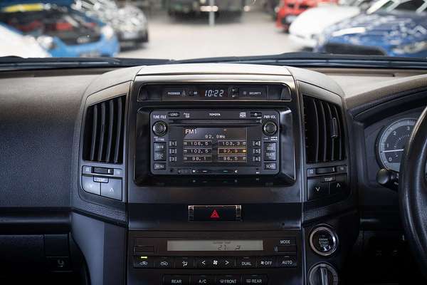 2011 Toyota Landcruiser GXL VDJ200R