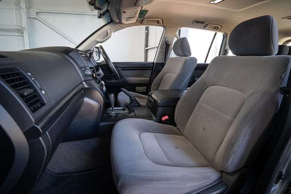 2011 Toyota Landcruiser GXL VDJ200R