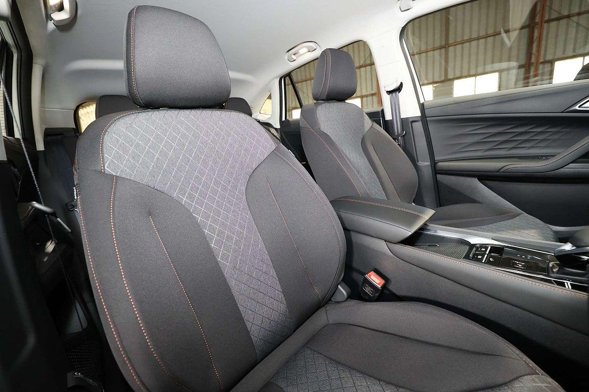 2025 MG HS Hybrid+ Excite AS33H