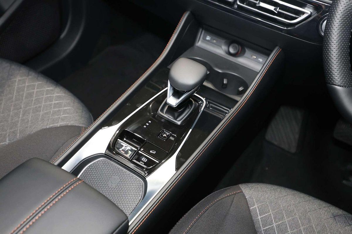 2025 MG HS Hybrid+ Excite AS33H