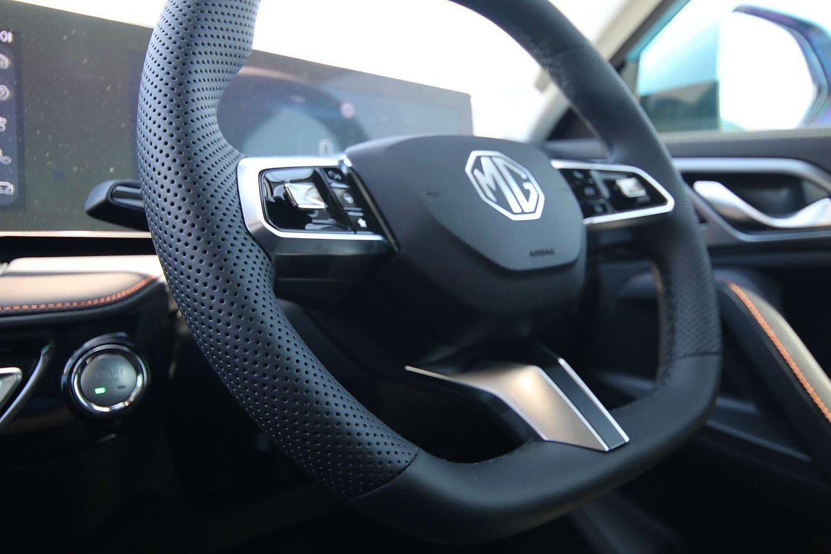 2025 MG HS Vibe AS33