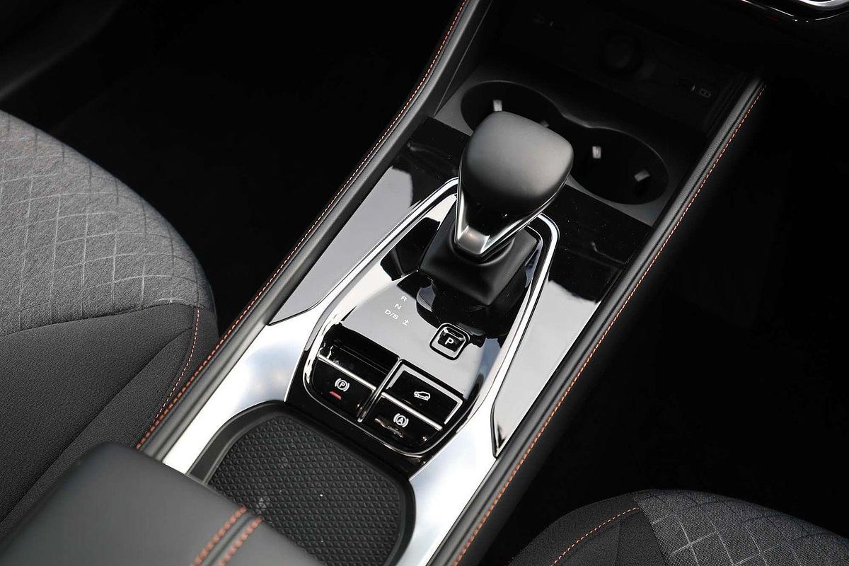 2024 MG HS Vibe AS33