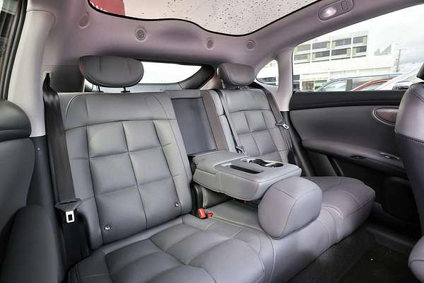 2025 MG IM6 Performance S12L