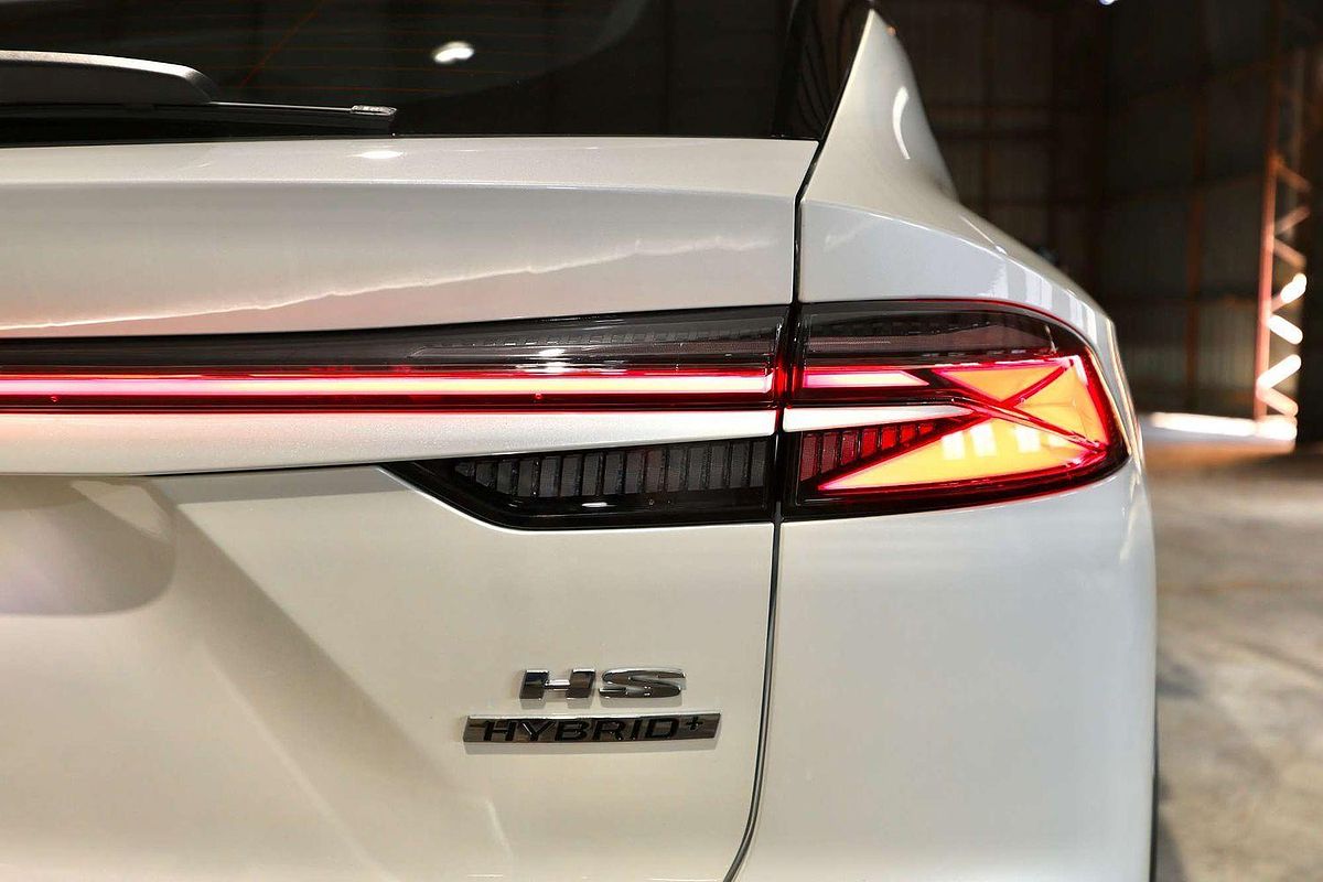 2025 MG HS Hybrid+ Excite AS33H