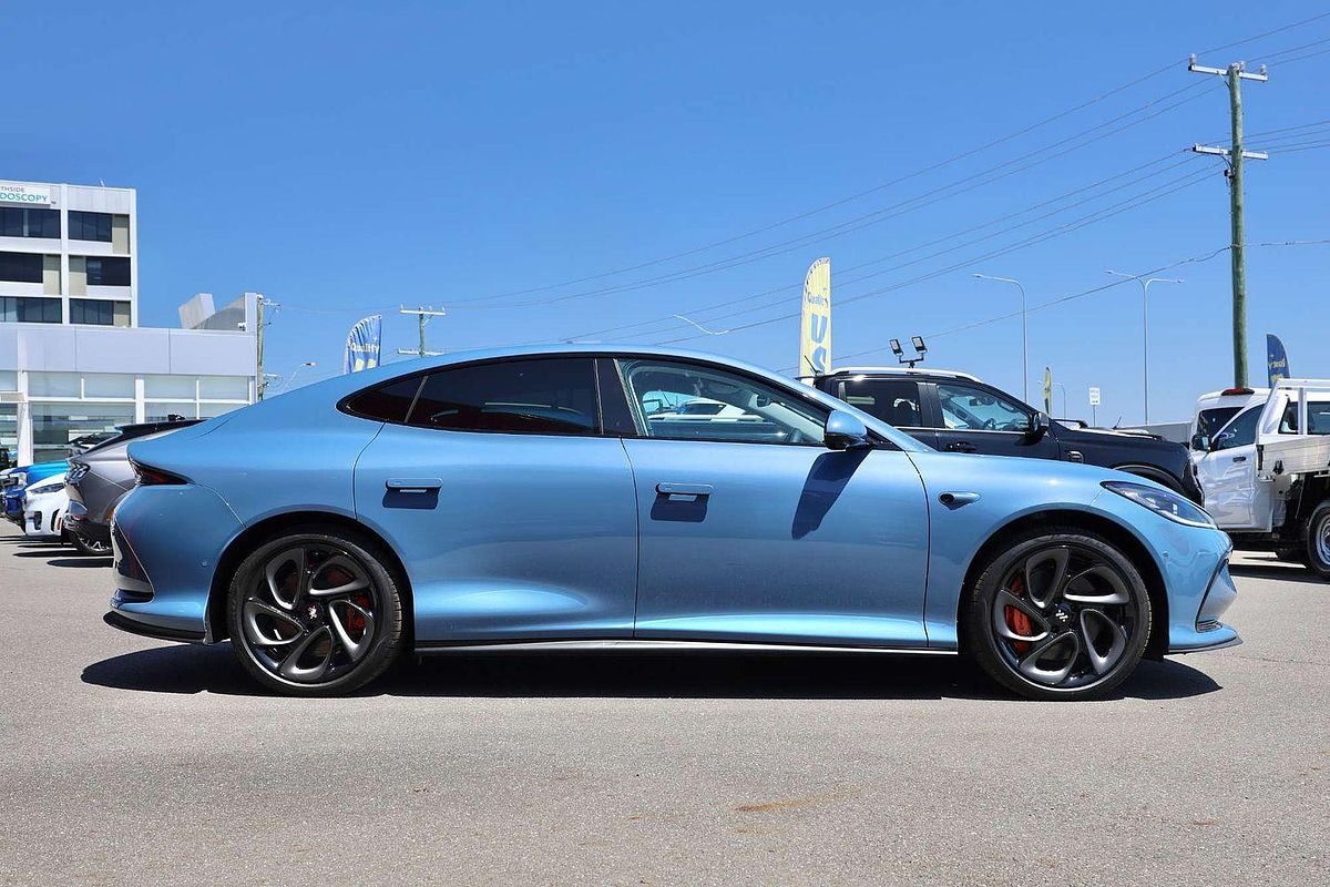 2025 MG IM5 Performance P12L