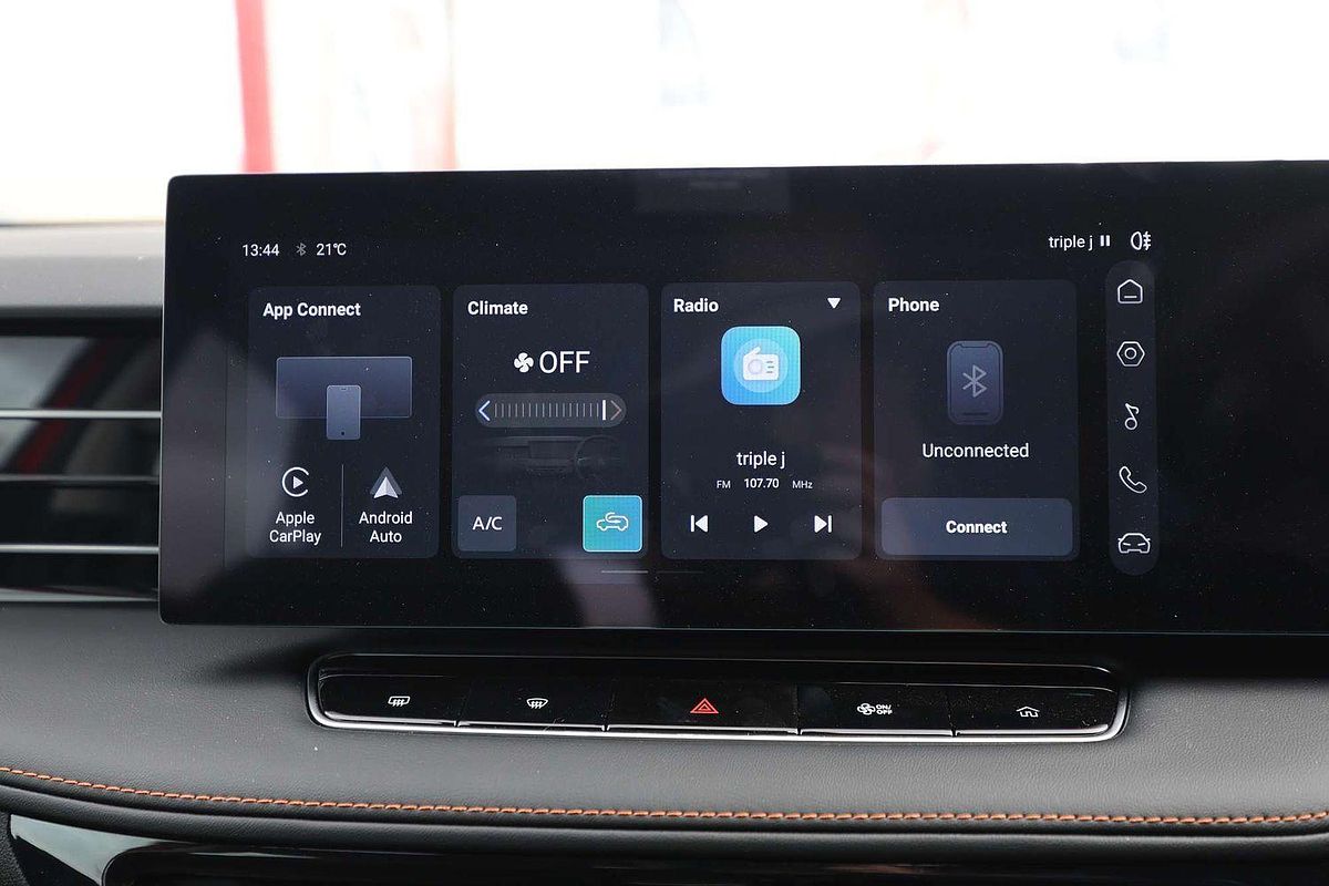 2024 MG HS Vibe AS33