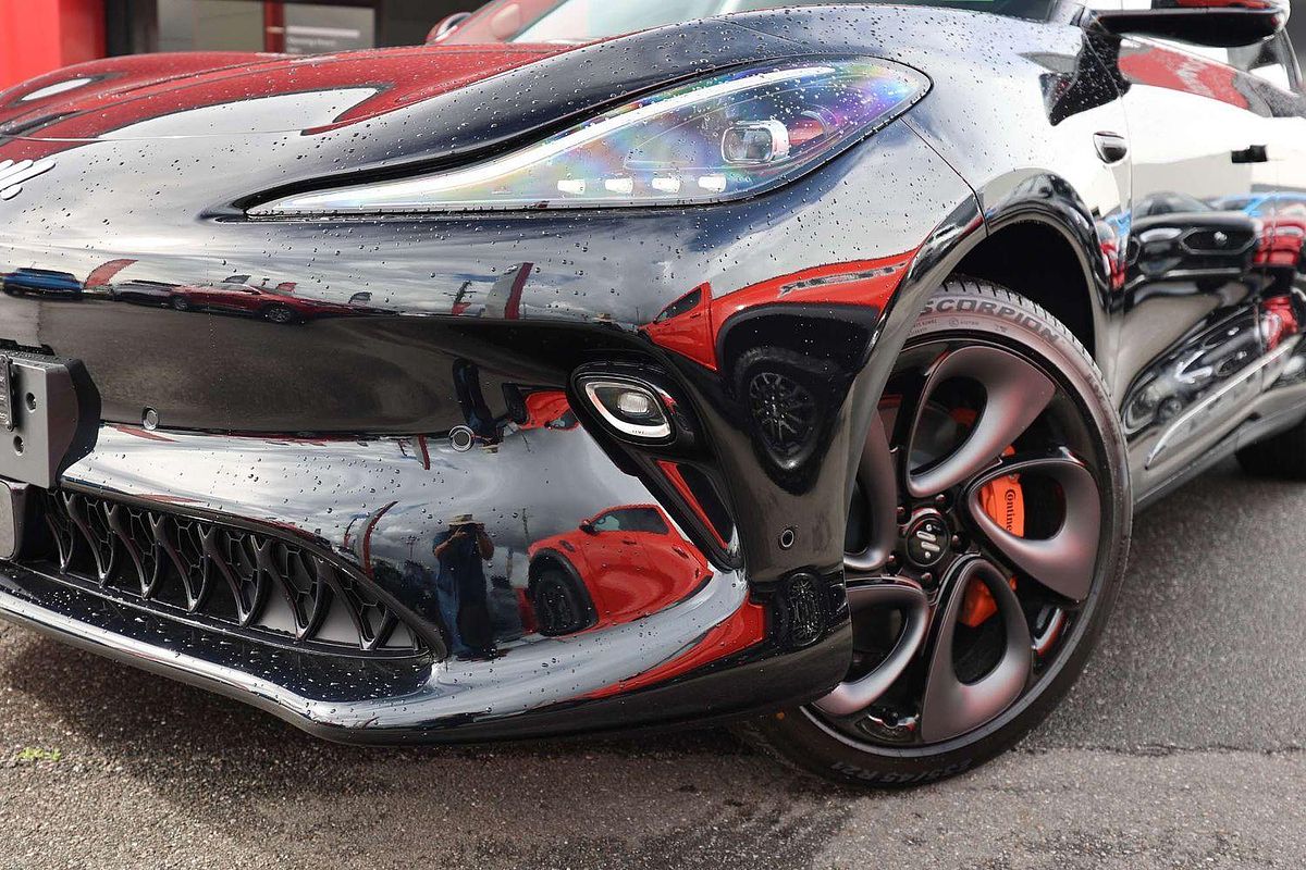 2025 MG IM6 Performance S12L