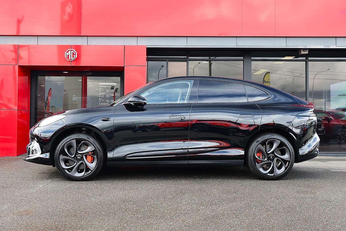 2025 MG IM6 Performance S12L