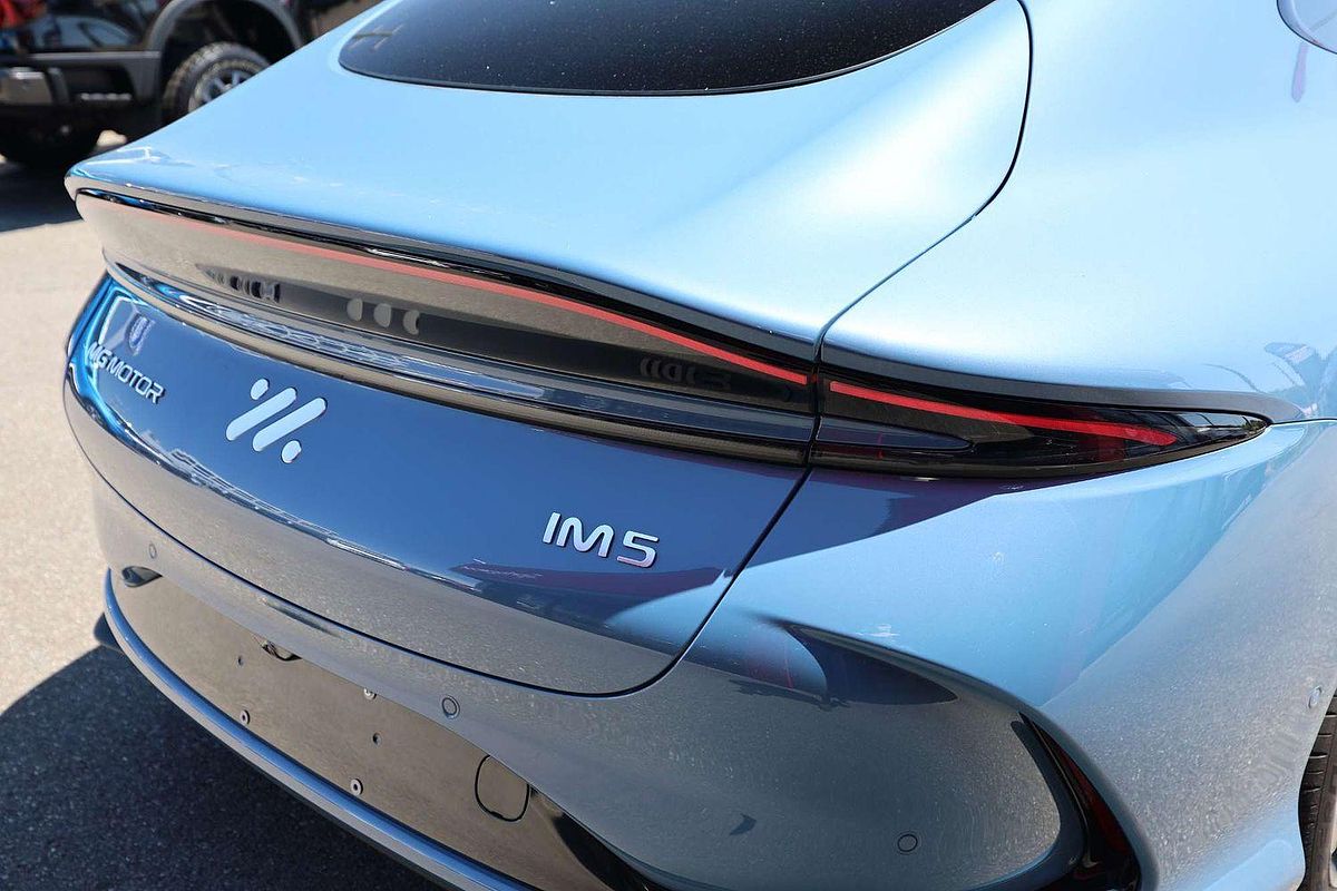 2025 MG IM5 Performance P12L