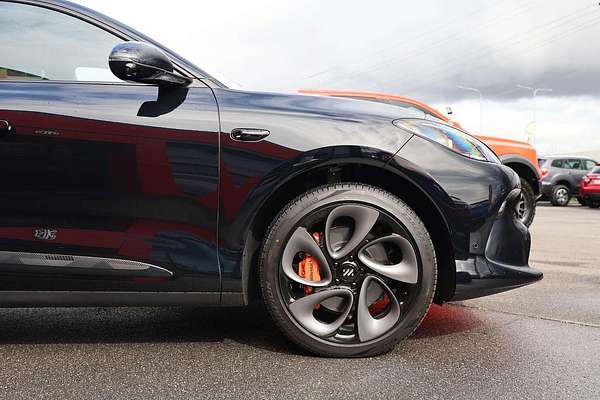 2025 MG IM6 Performance S12L