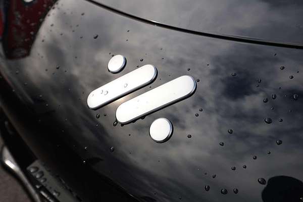 2025 MG IM6 Performance S12L