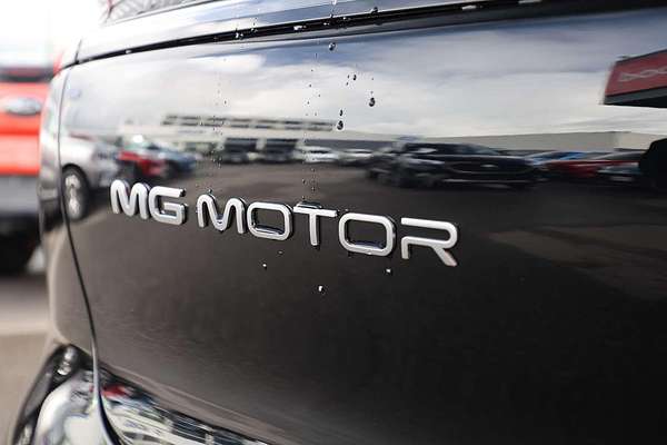 2025 MG IM6 Performance S12L