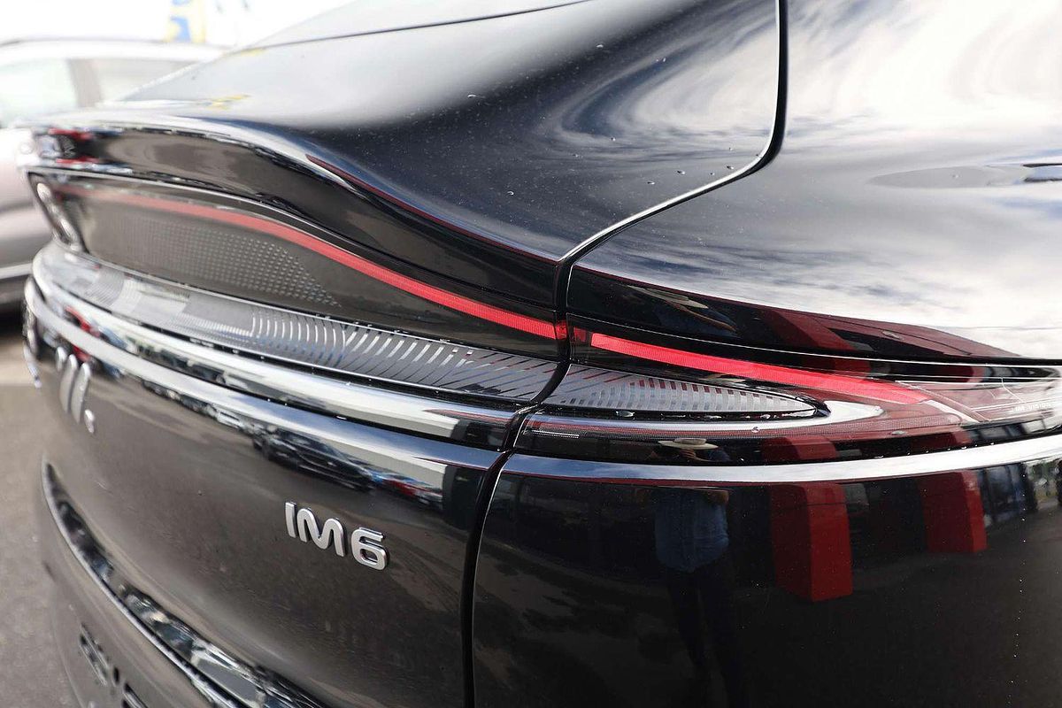 2025 MG IM6 Performance S12L