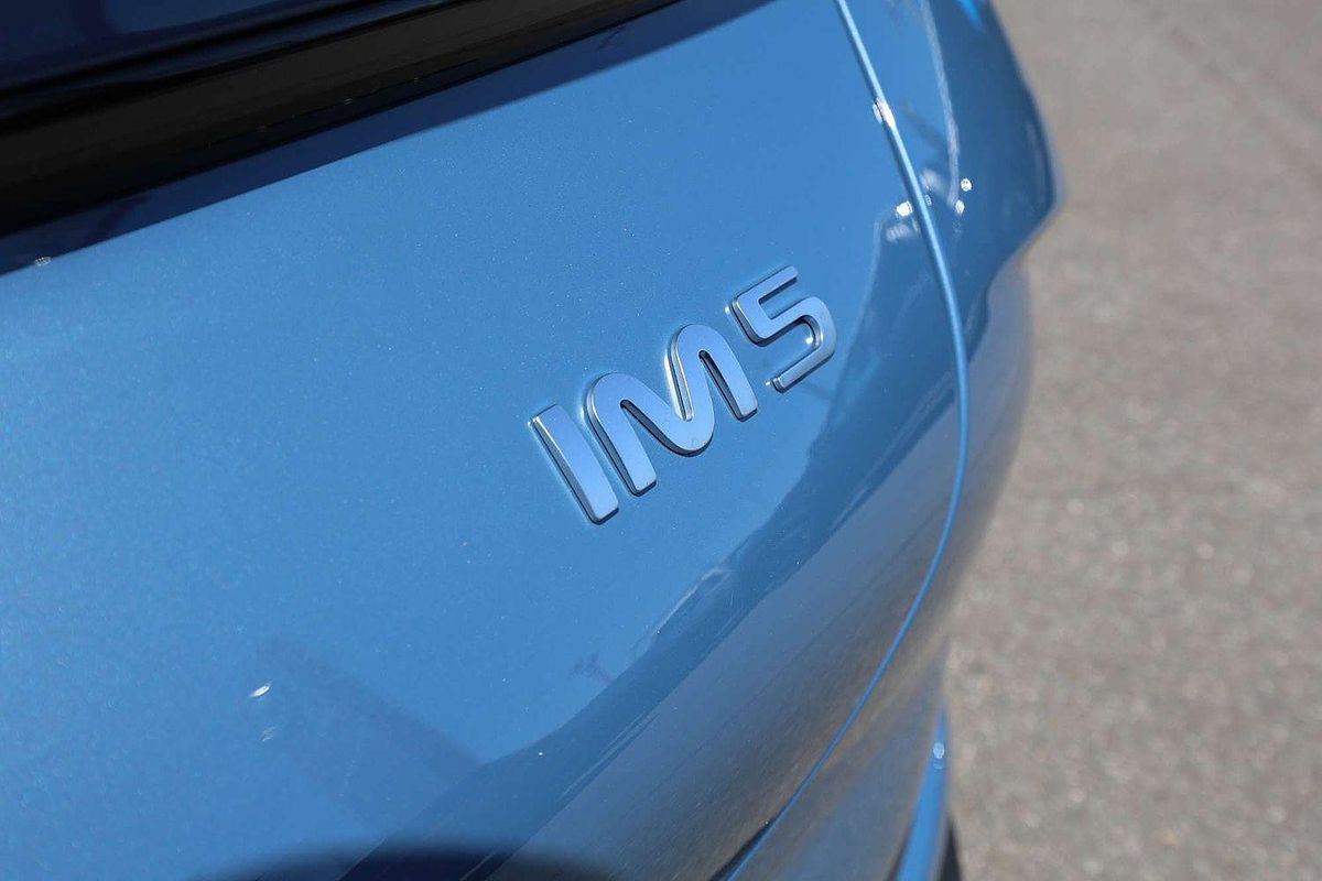 2025 MG IM5 Performance P12L