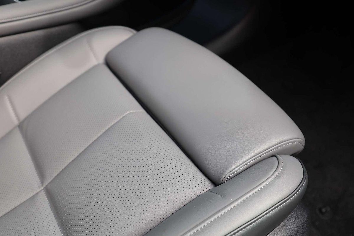 2025 MG IM6 Performance S12L