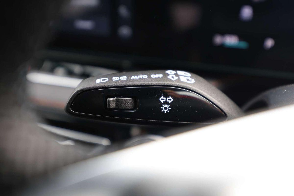 2024 MG HS Vibe AS33