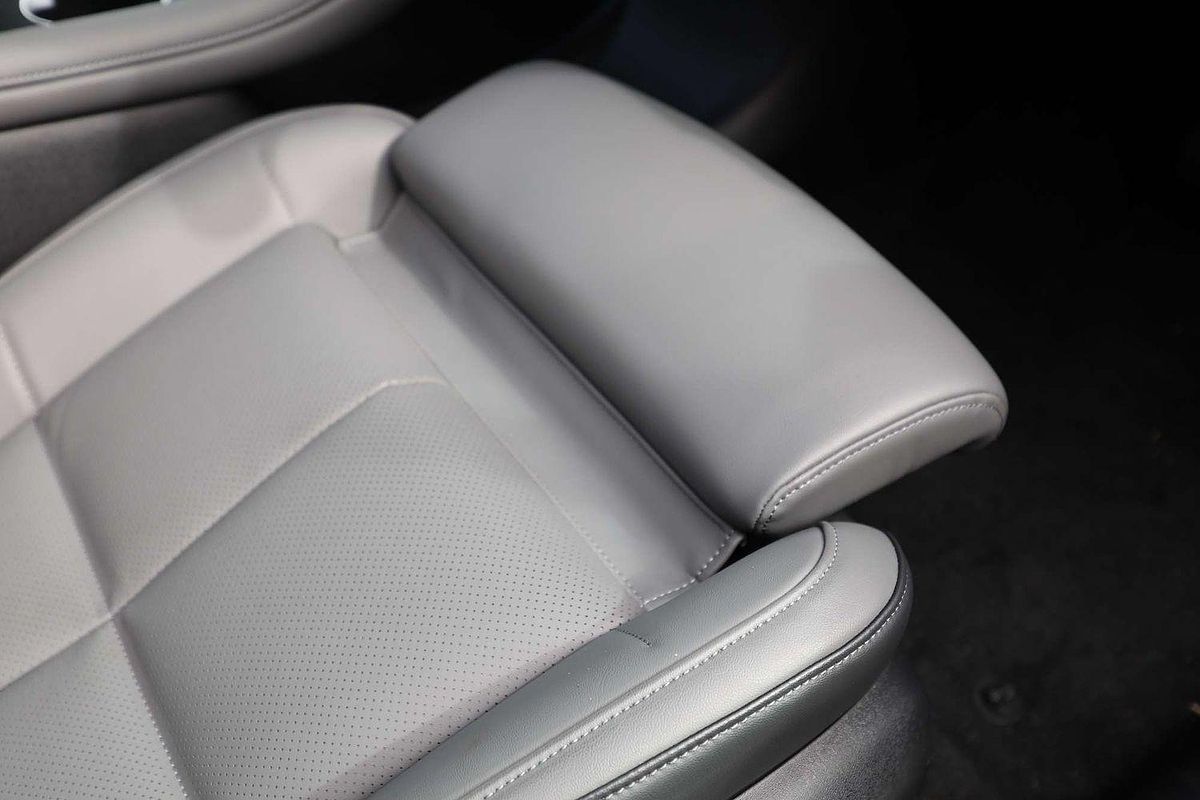 2025 MG IM6 Performance S12L