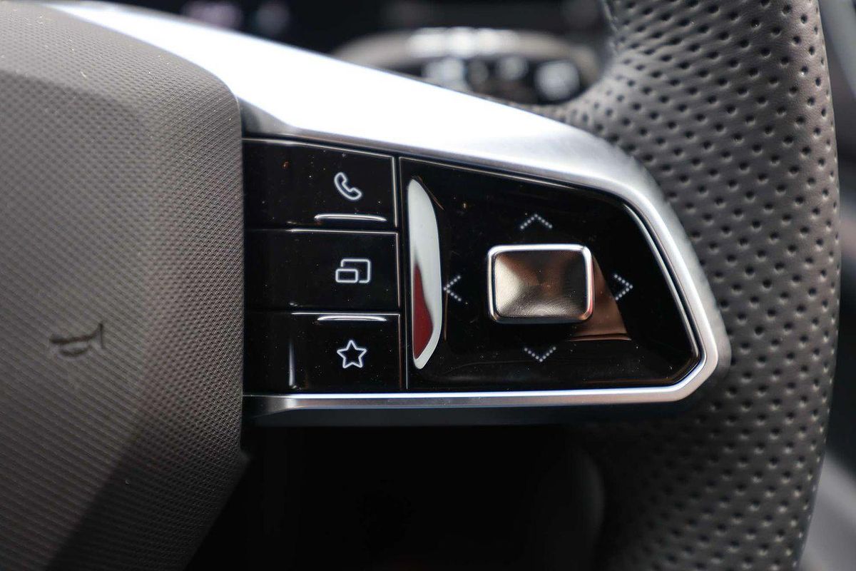 2024 MG HS Vibe AS33