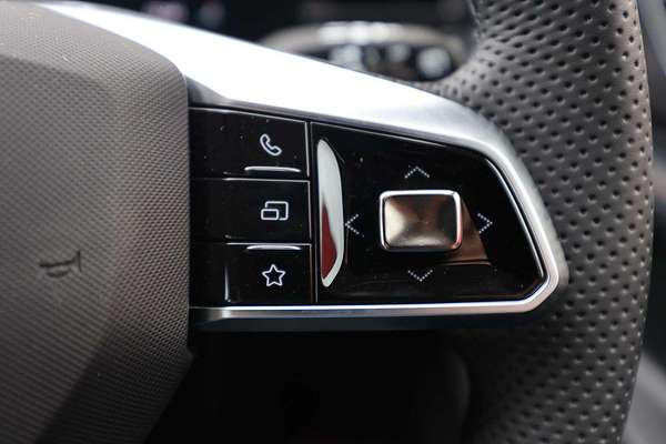 2024 MG HS Vibe AS33