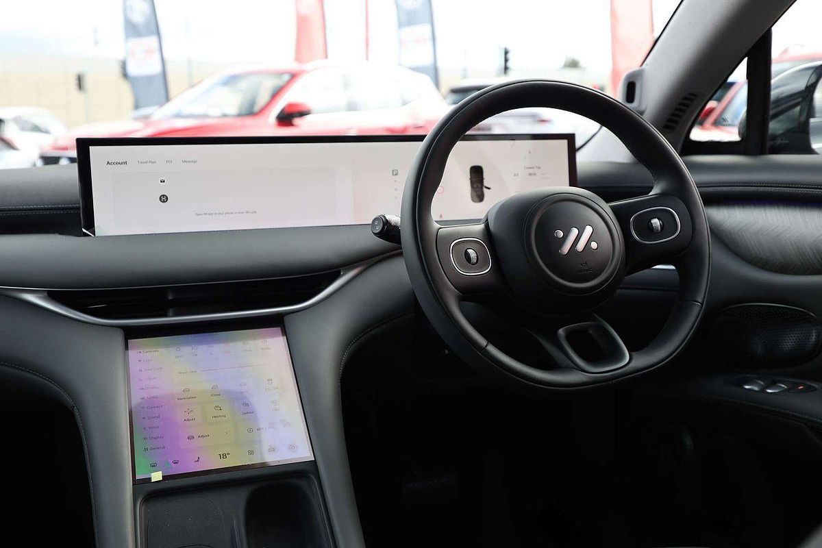 2025 MG IM6 Performance S12L