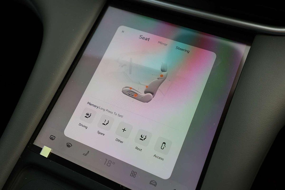 2025 MG IM6 Performance S12L