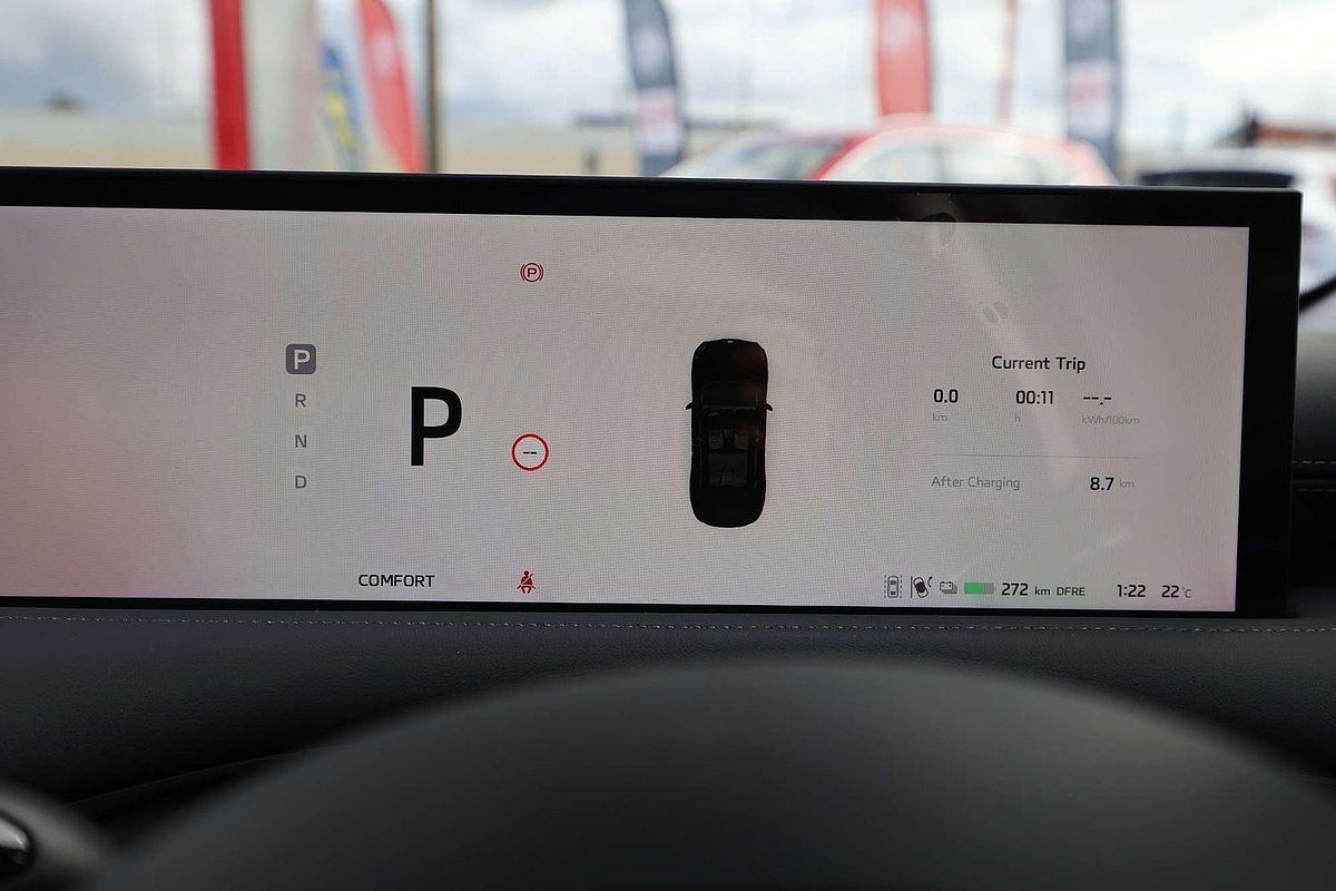 2025 MG IM6 Performance S12L