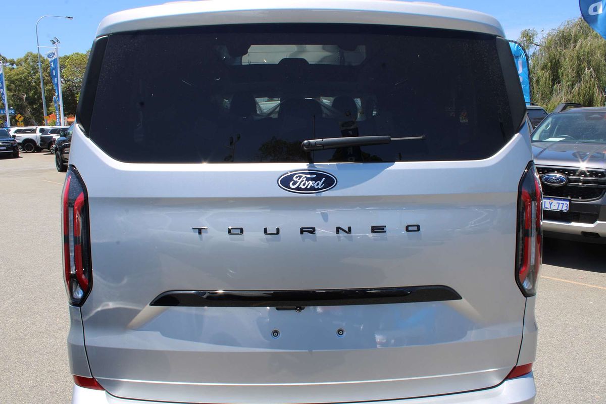 2025 Ford Tourneo Titanium X AV SWB
