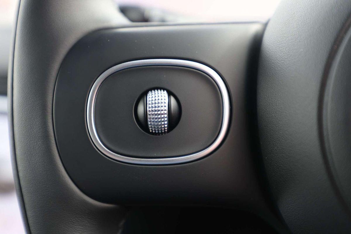 2025 MG IM6 Performance S12L