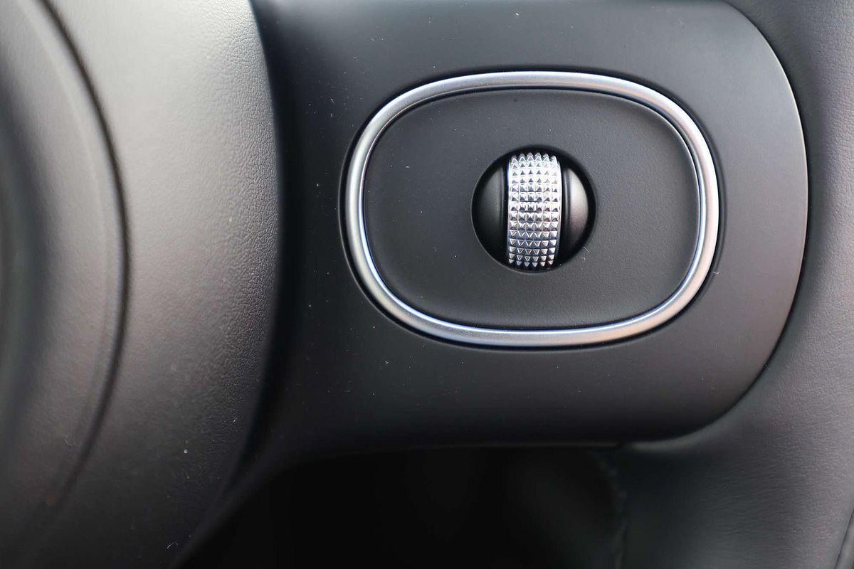 2025 MG IM6 Performance S12L