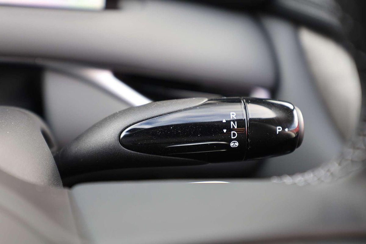 2025 MG IM6 Performance S12L