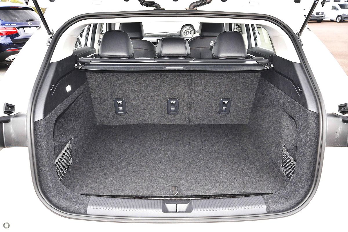 2024 MG HS Excite AS33