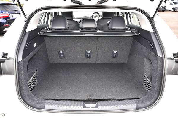 2024 MG HS Excite AS33