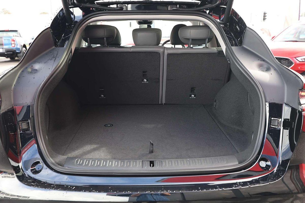 2025 MG IM6 Performance S12L