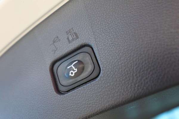 2015 Ford Everest Trend UA 3.2L