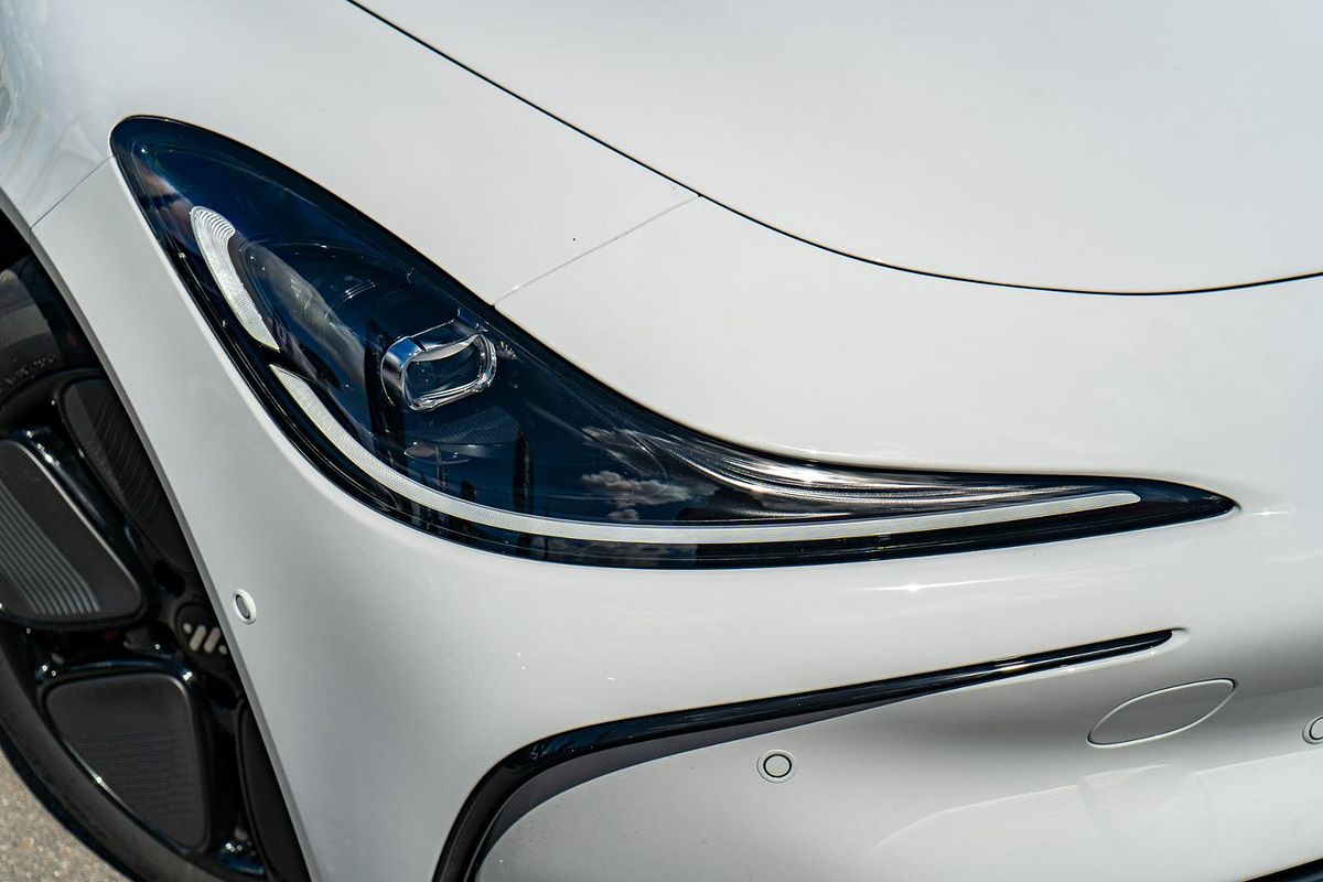 2025 MG IM5 Premium P12L