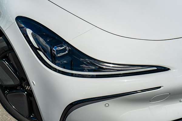 2025 MG IM5 Premium P12L