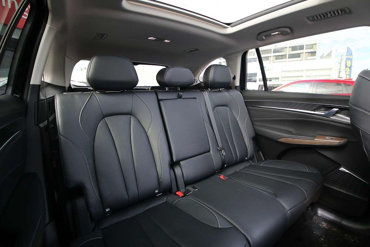 2025 MG QS Essence IS31