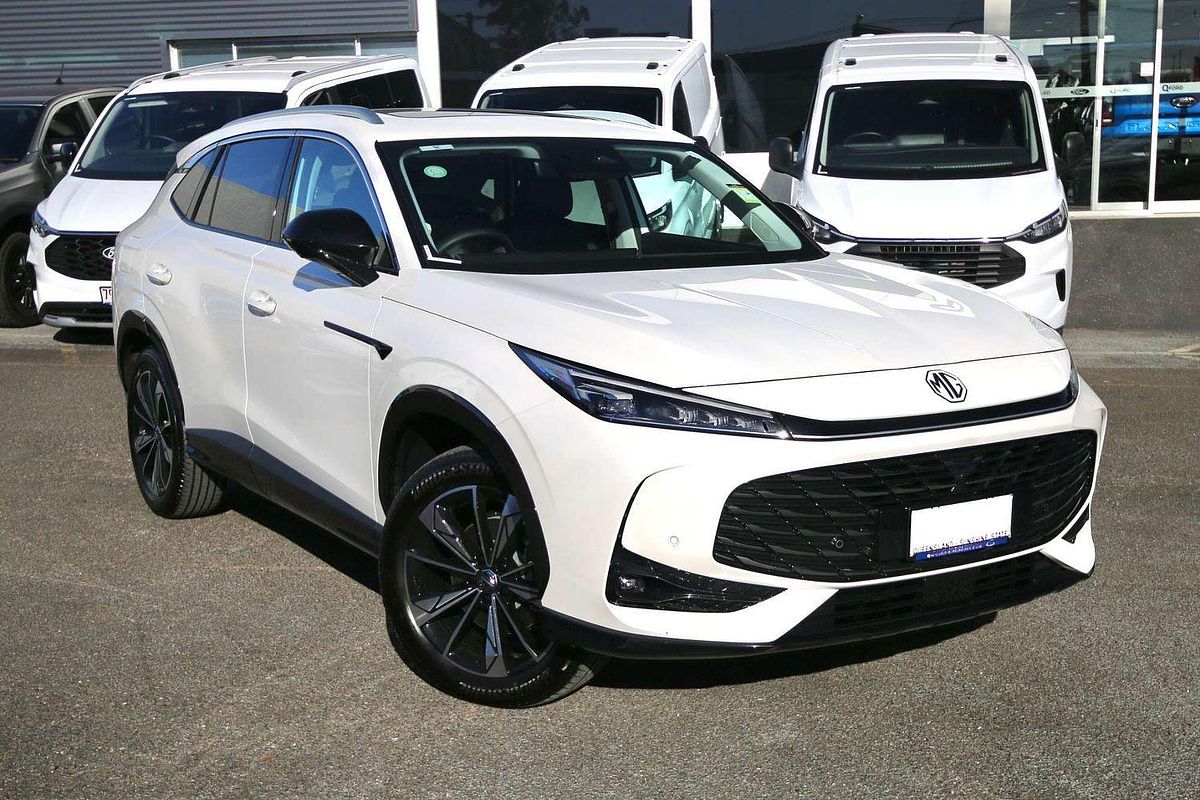 2024 MG HS Essence AS33