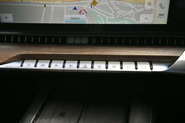 2025 MG QS Essence IS31