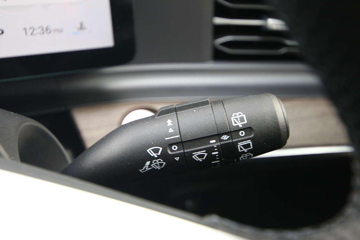 2025 MG QS Essence IS31