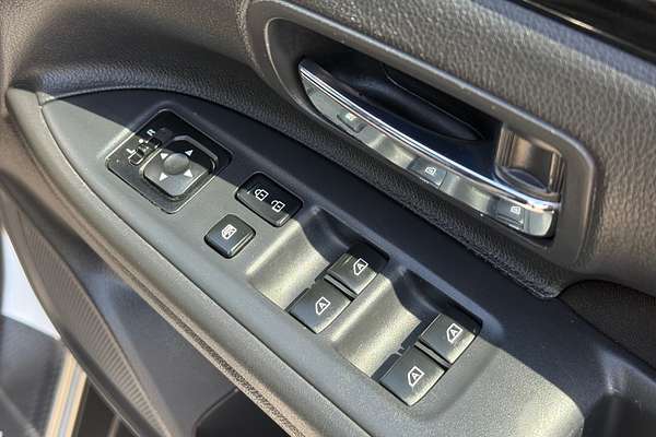 2019 Mitsubishi Outlander ES ADAS ZL