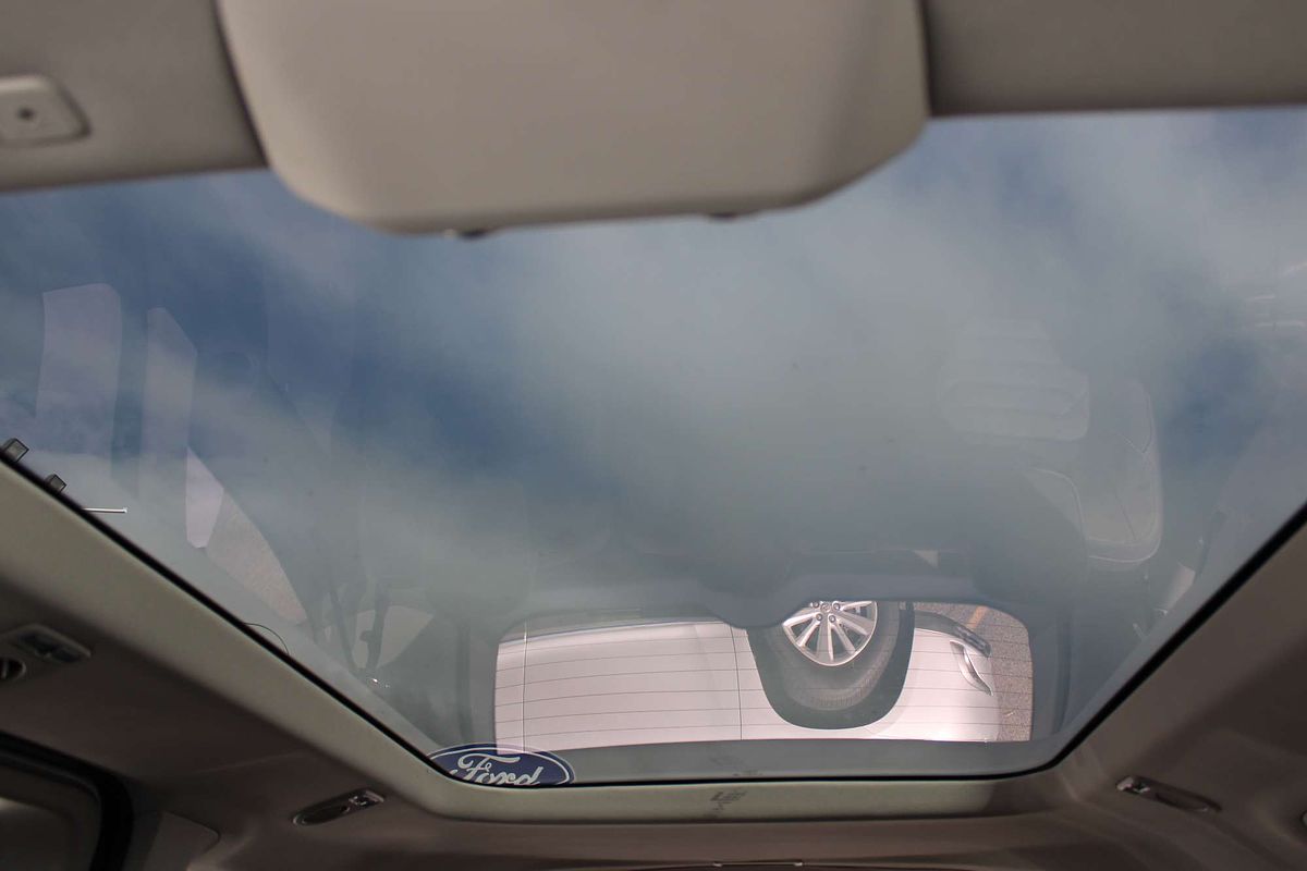 2025 Ford Tourneo Titanium X AV SWB