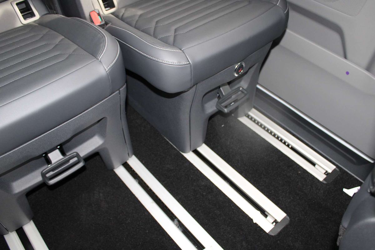 2025 Ford Tourneo Titanium X AV SWB