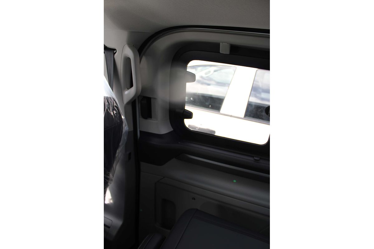 2025 Ford Tourneo Titanium X AV SWB