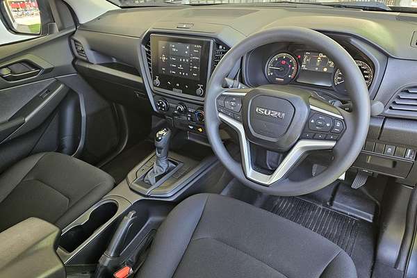 2025 Isuzu D-MAX SX High Ride Rear Wheel Drive